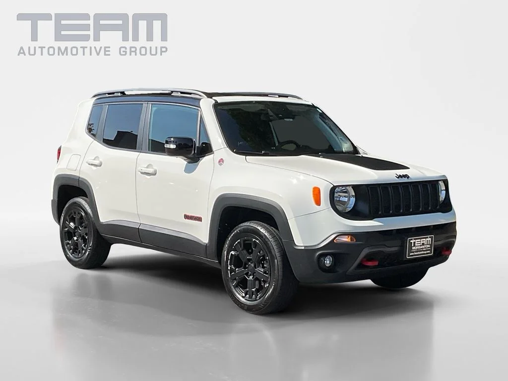 Used 2023 White Jeep Trailhawk image 1