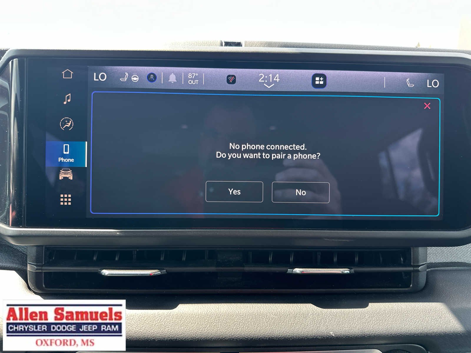 Certified Used 2025 Bright White Clearcoat Jeep Sahara image 26