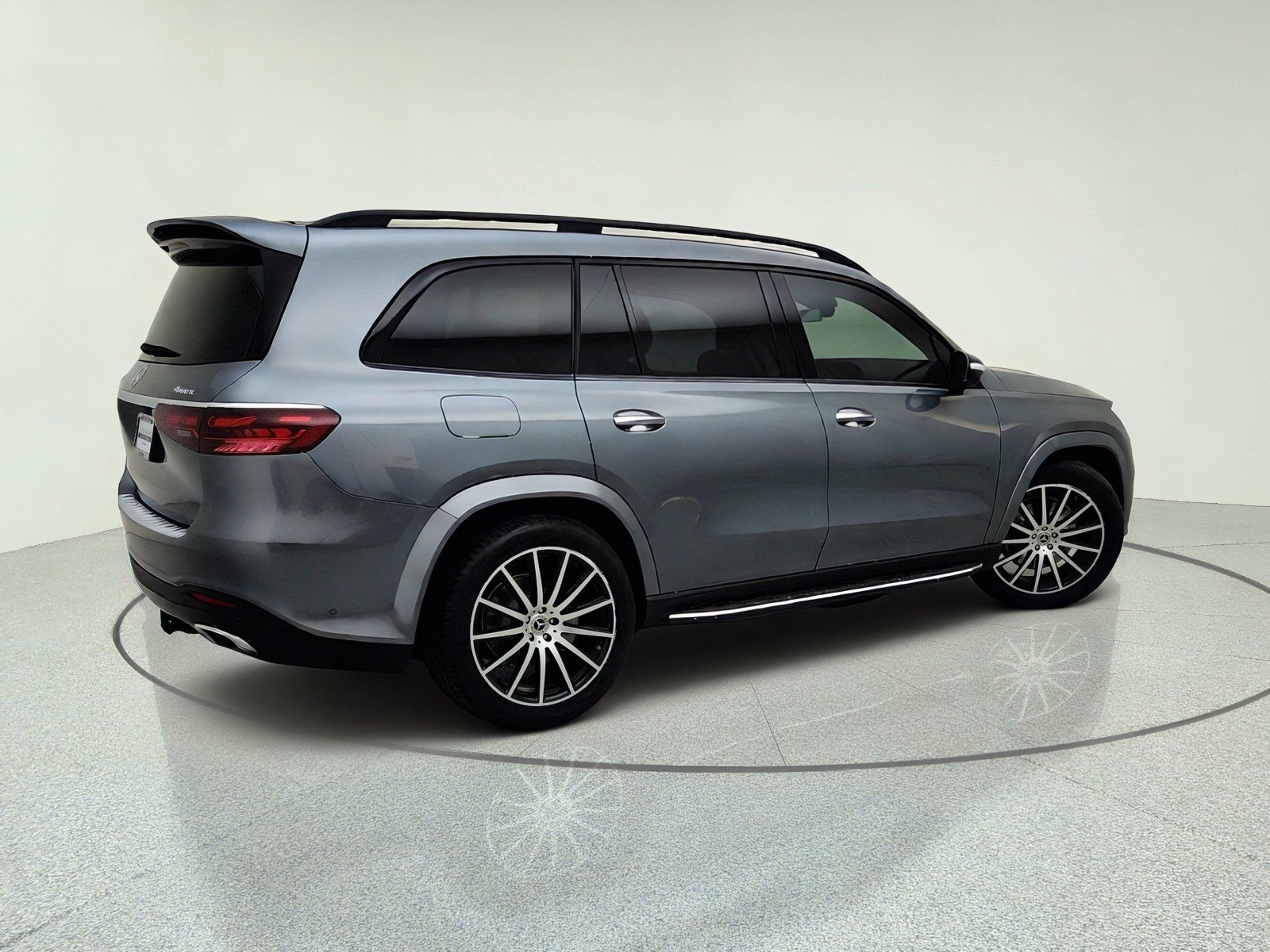 Used 2024 Selenite Grey Metallic Mercedes-Benz GLS 580 image 8