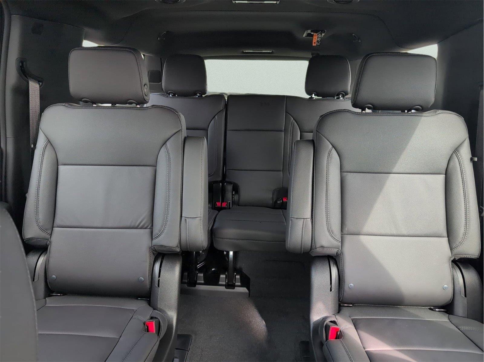 2026 Chevrolet Suburban LT - Photo 16