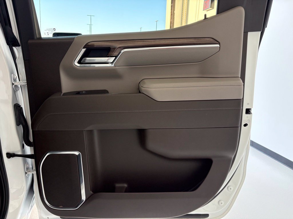 2025 Chevrolet Silverado 1500 LT - Photo 37