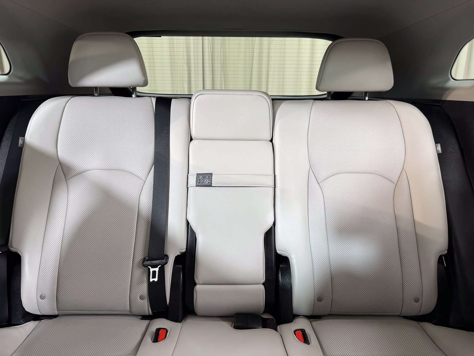Used 2022 Silver Lexus 350 image 38