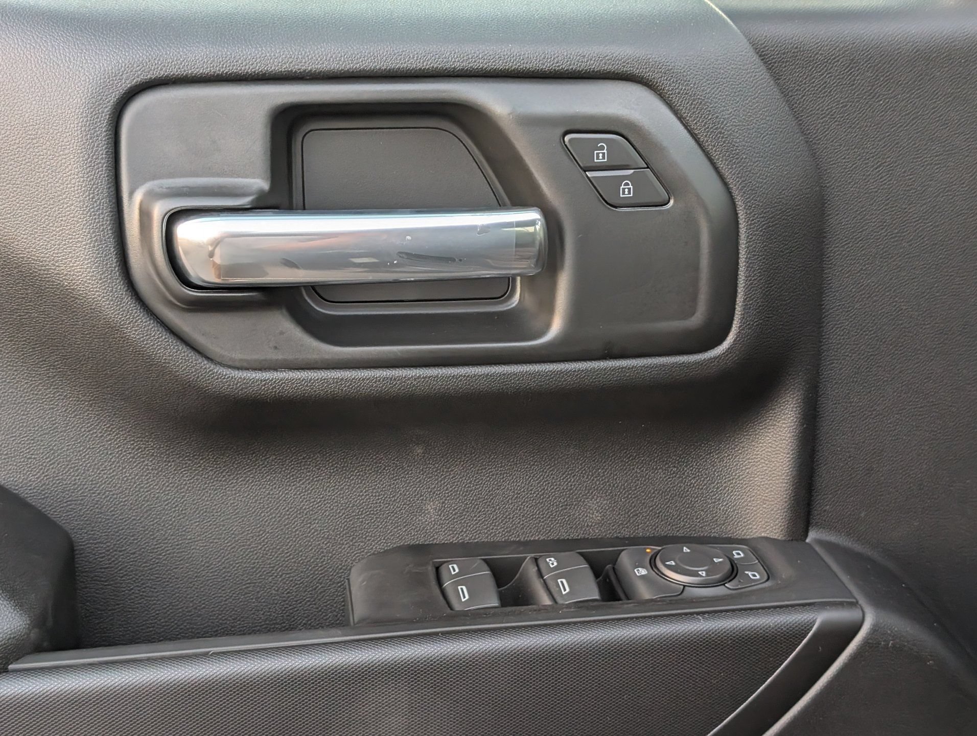 2026 Chevrolet Silverado 1500 Custom - Photo 18