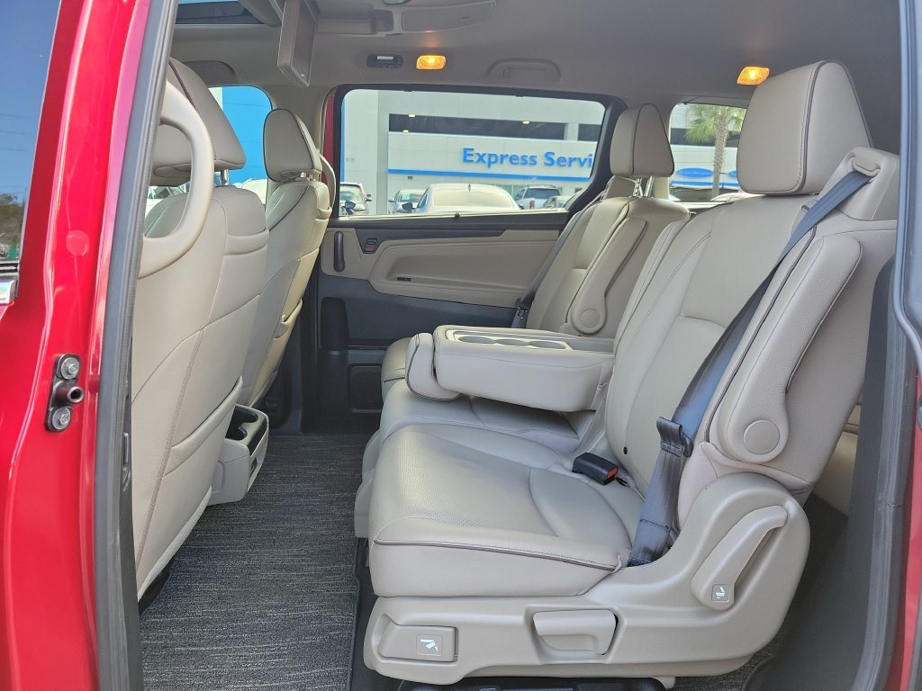 2024 Honda Odyssey Elite - Photo 16