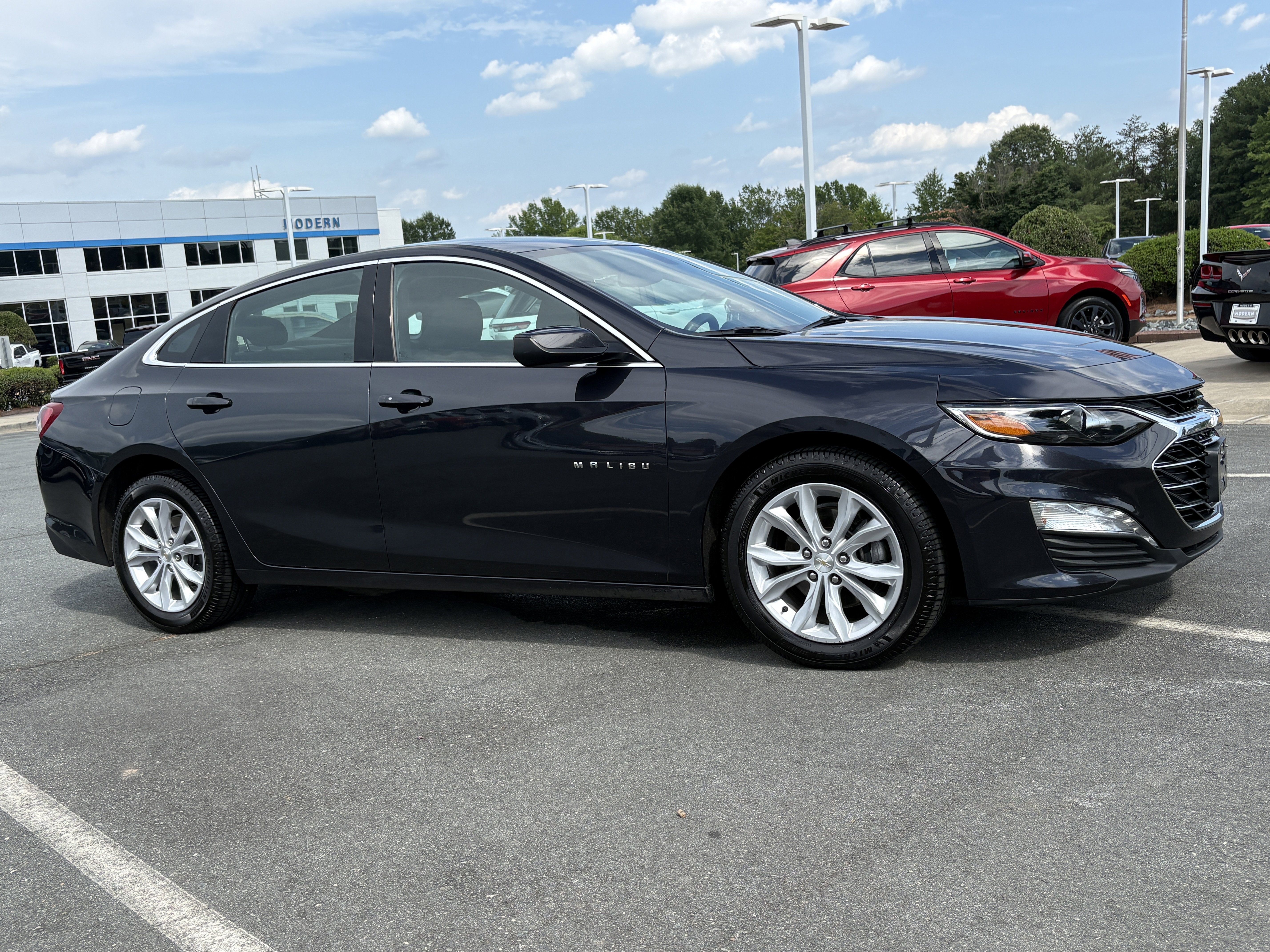 Used 2022 Dark Ash Metallic Chevrolet LT image 5