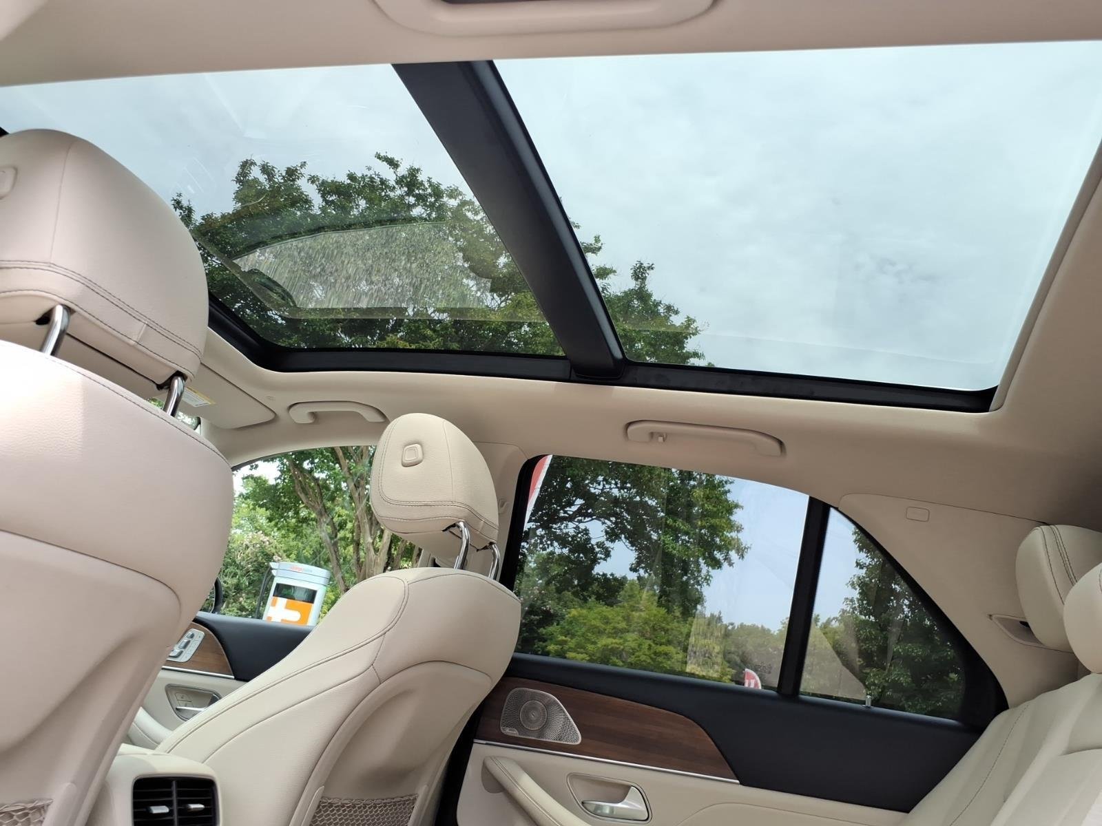 Used 2022 Polar White Mercedes-Benz GLE 350 image 11