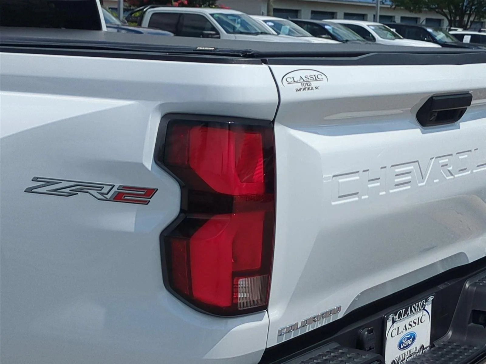 Used 2024 Summit White Chevrolet 4WD ZR2 image 12