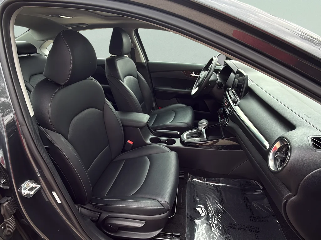 Used 2021 Gravity Gray Kia EX image 20