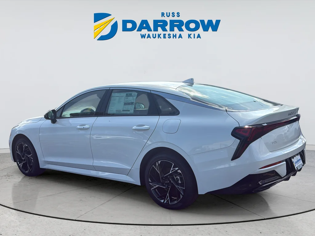 New 2026 Snow White Pearl Kia GT-Line image 3