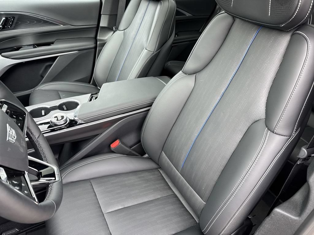 2026 Cadillac LYRIQ Premium Sport - Photo 13