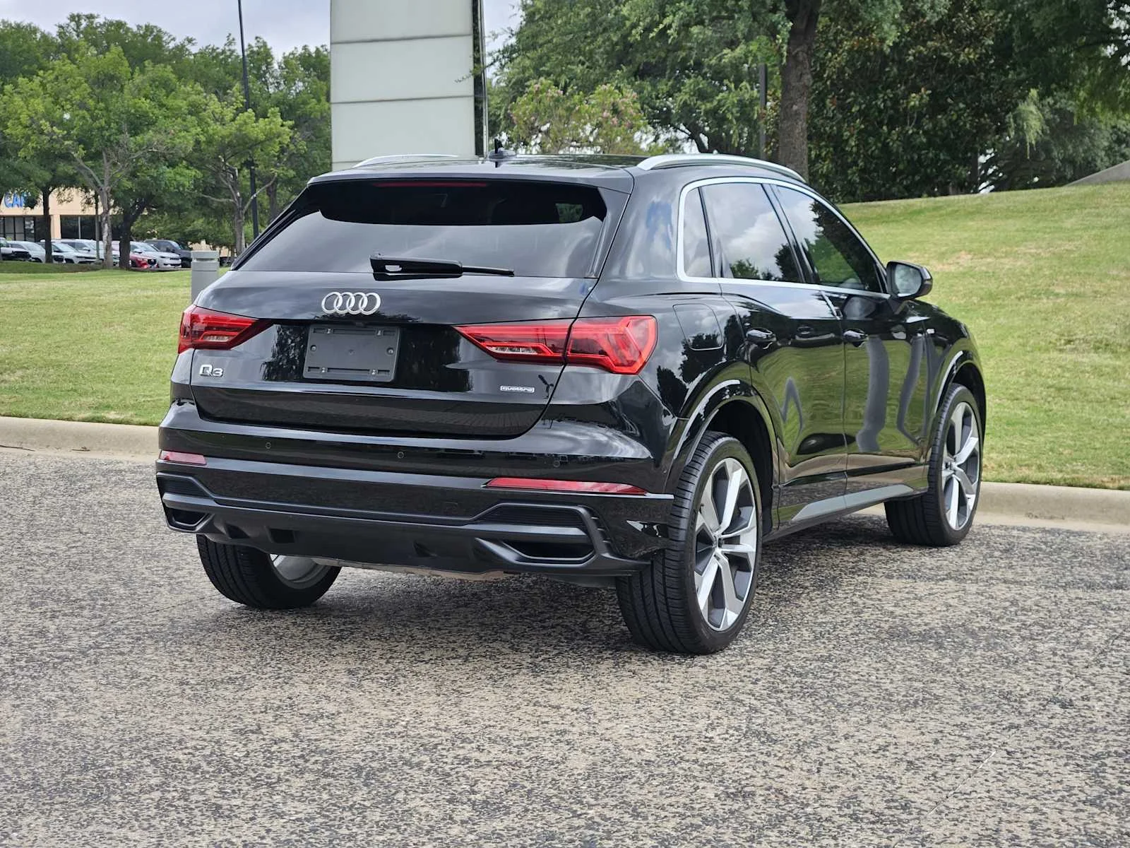 Used 2021 Mythos Black Metallic Audi S line Premium Plus image 4