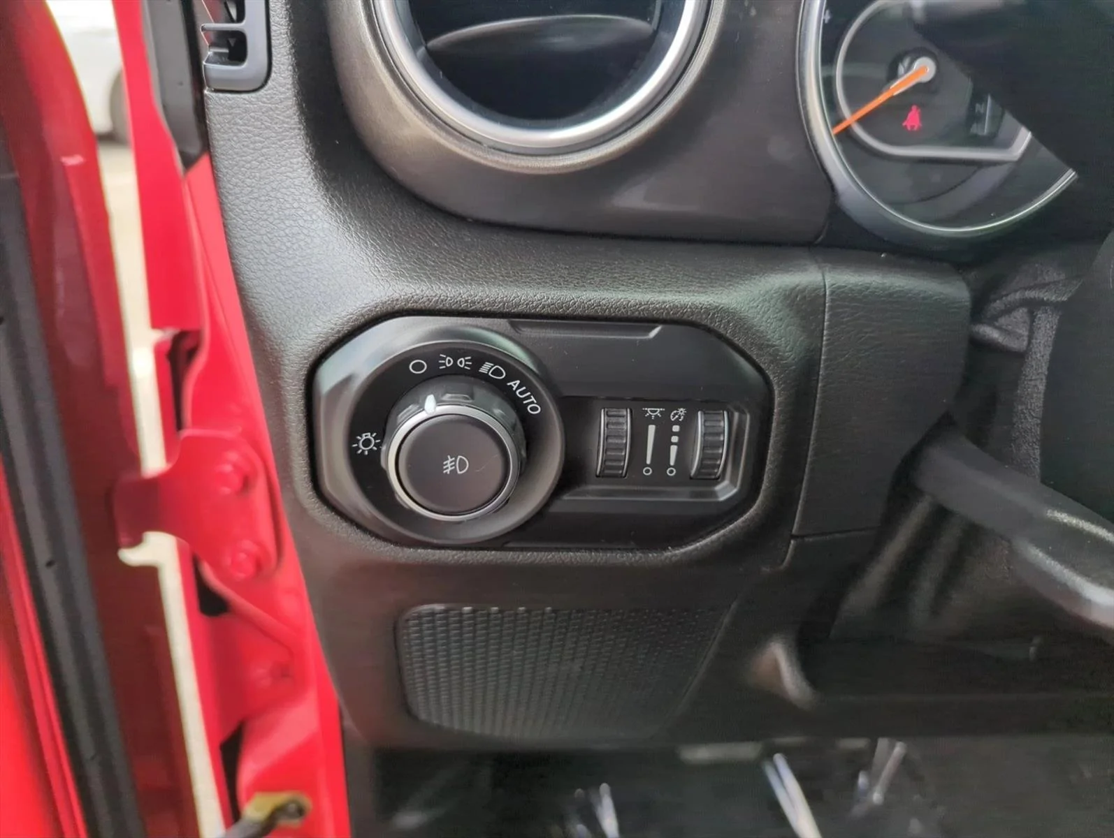 Used 2019 Firecracker Red Clearcoat Jeep Sahara Altitude image 16