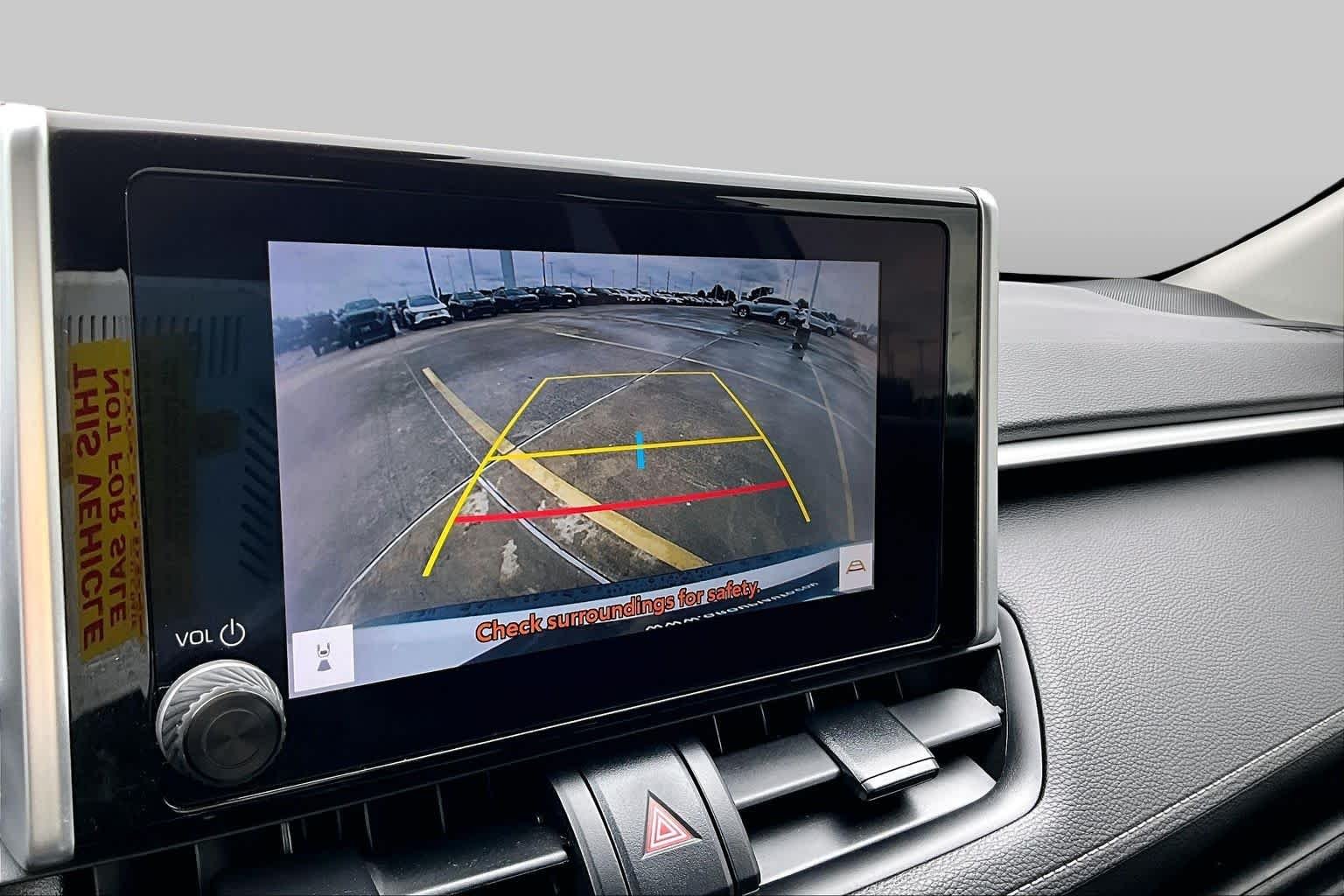 Used 2023 Ice Cap Toyota XLE image 27