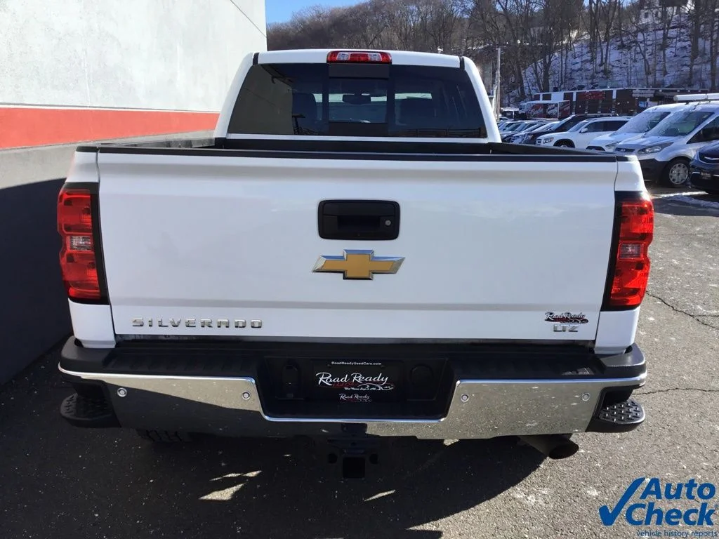 2016 Chevrolet Silverado 2500HD LTZ - Photo 9