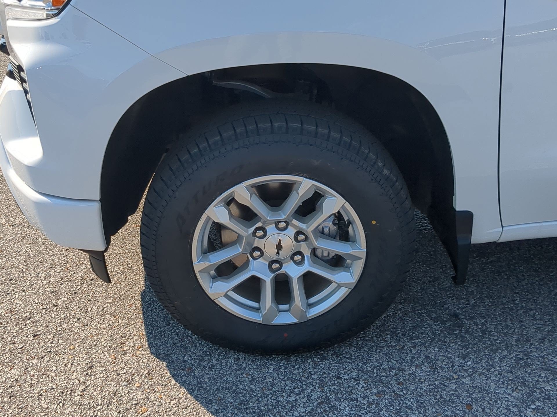 Used 2026 Summit White Chevrolet RST image 11