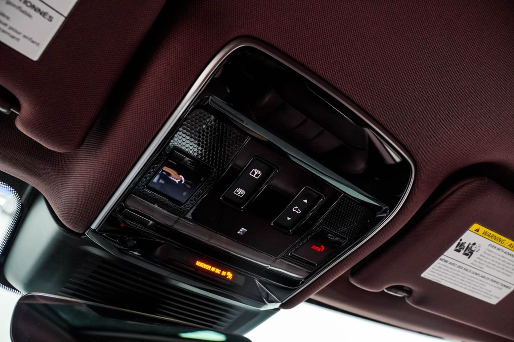 Used 2024 Black Land Rover SE image 40