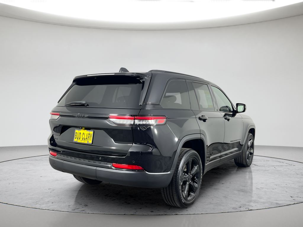 Used 2023 Black Jeep Altitude X image 5