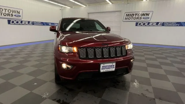 Used 2017 Jeep Grand Cherokee Altitude with VIN 1C4RJFAG4HC768349 for sale in Warren, PA