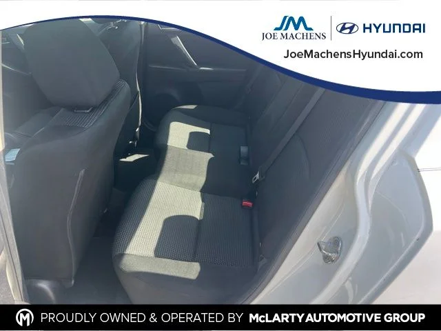 Used 2012 White Mazda i Touring image 6