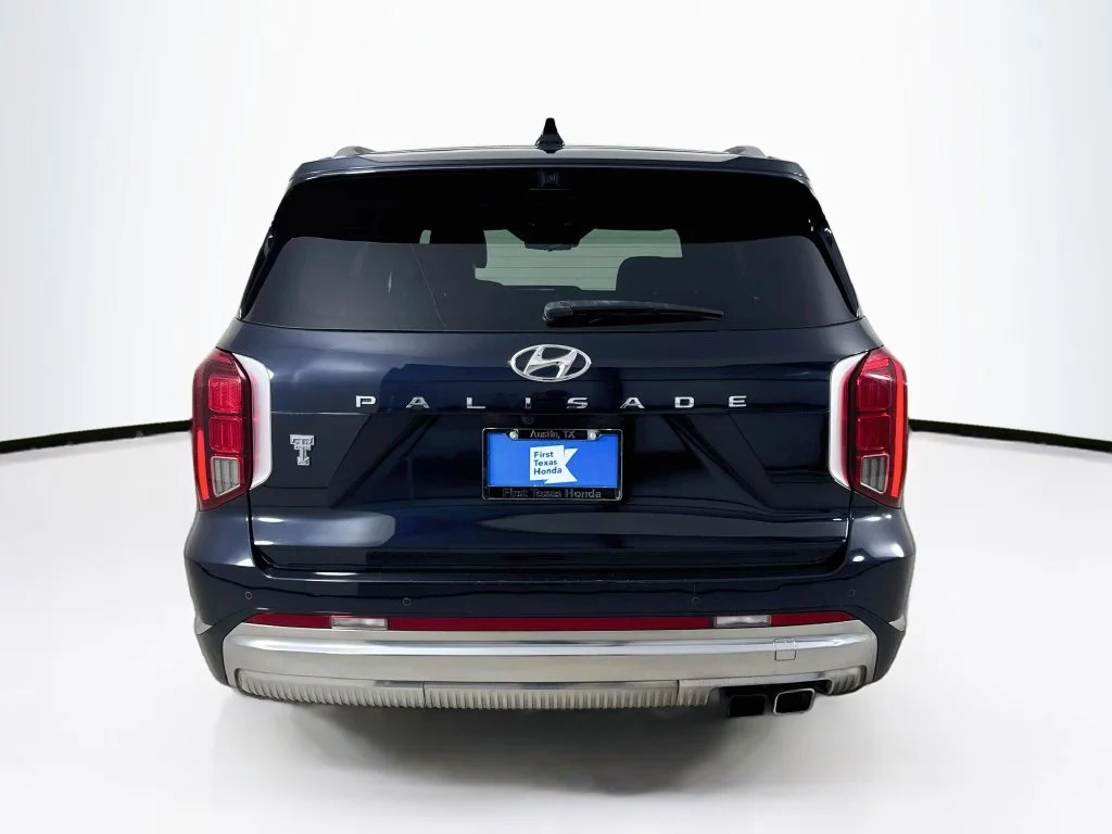 Used 2023 White Hyundai Calligraphy image 7