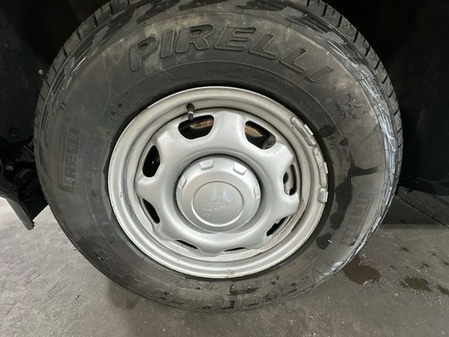 Used 2025 White Ford XL image 23