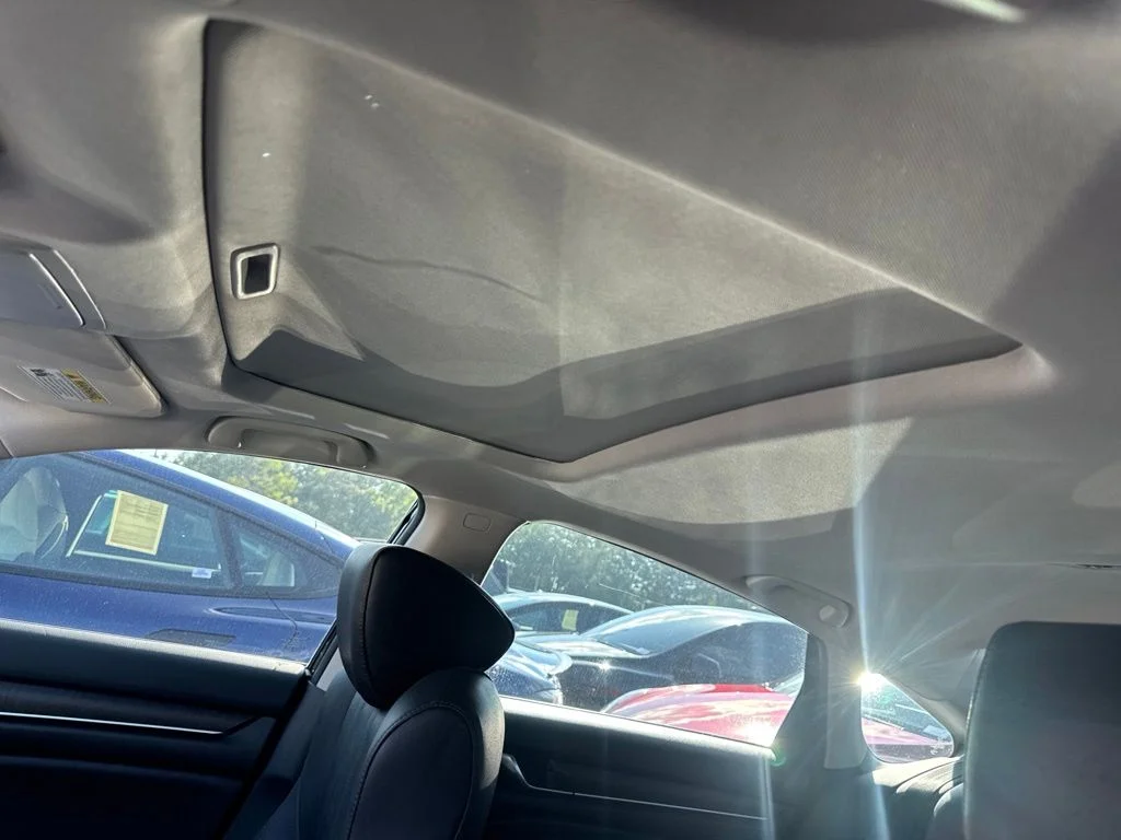 Used 2022  Honda EX-L image 4