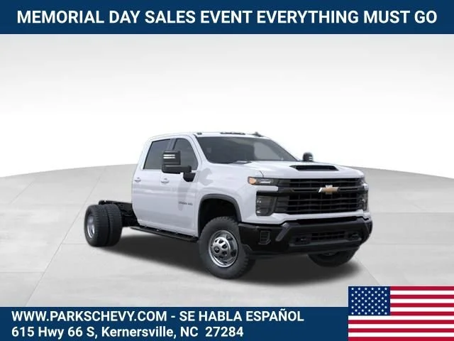 2026 Chevrolet Silverado HD Work Truck Crew Cab Standard Box SRW's photo