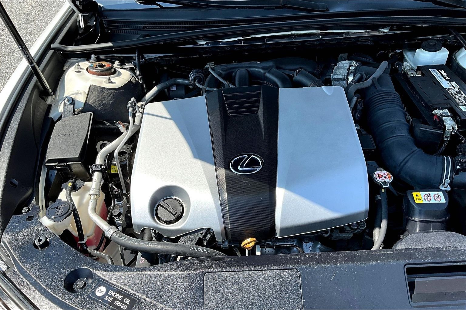 Used 2019 White Lexus 350 image 29