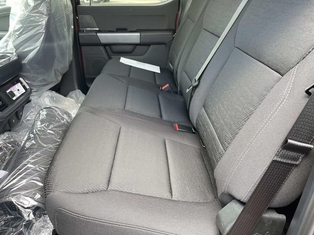 New 2026 Ruby Red Metallic Tinted Clearcoat Ford XLT image 7