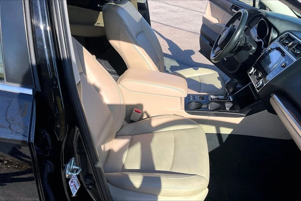 Used 2018 Black Subaru 3.6R image 8