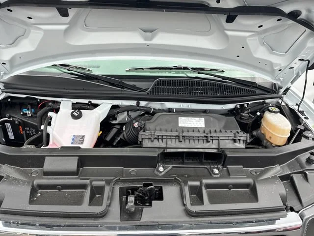New 2026 Summit White GMC Work Van image 19