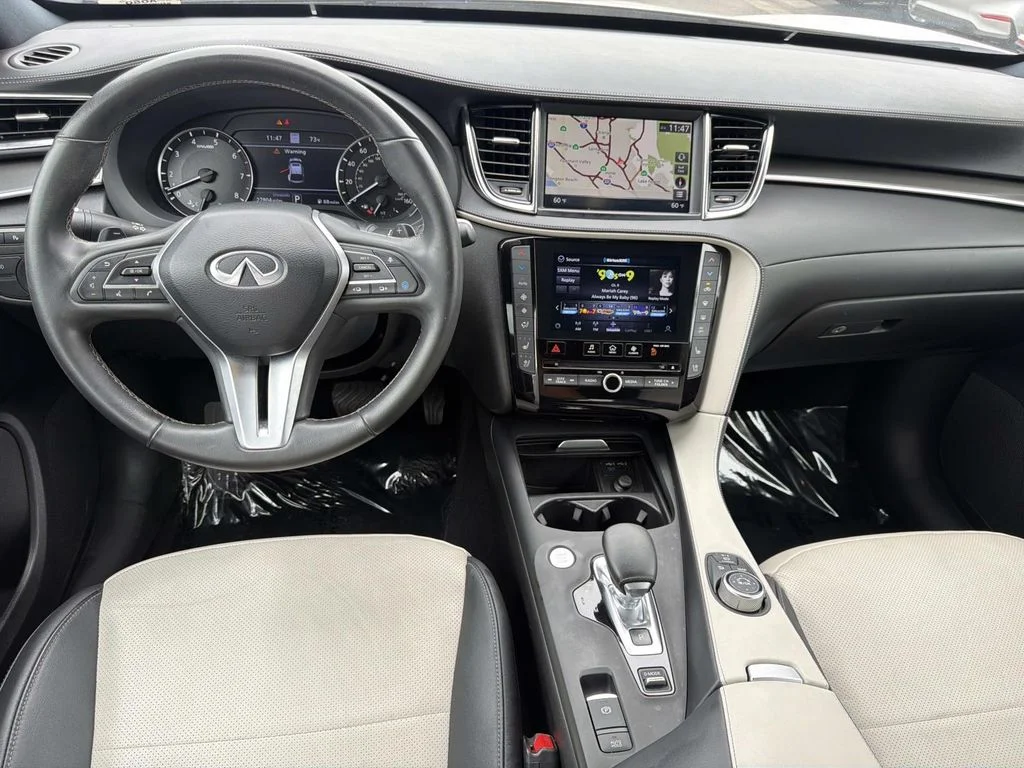 Used 2023 RADIANT WHITE INFINITI ESSENTIAL image 8