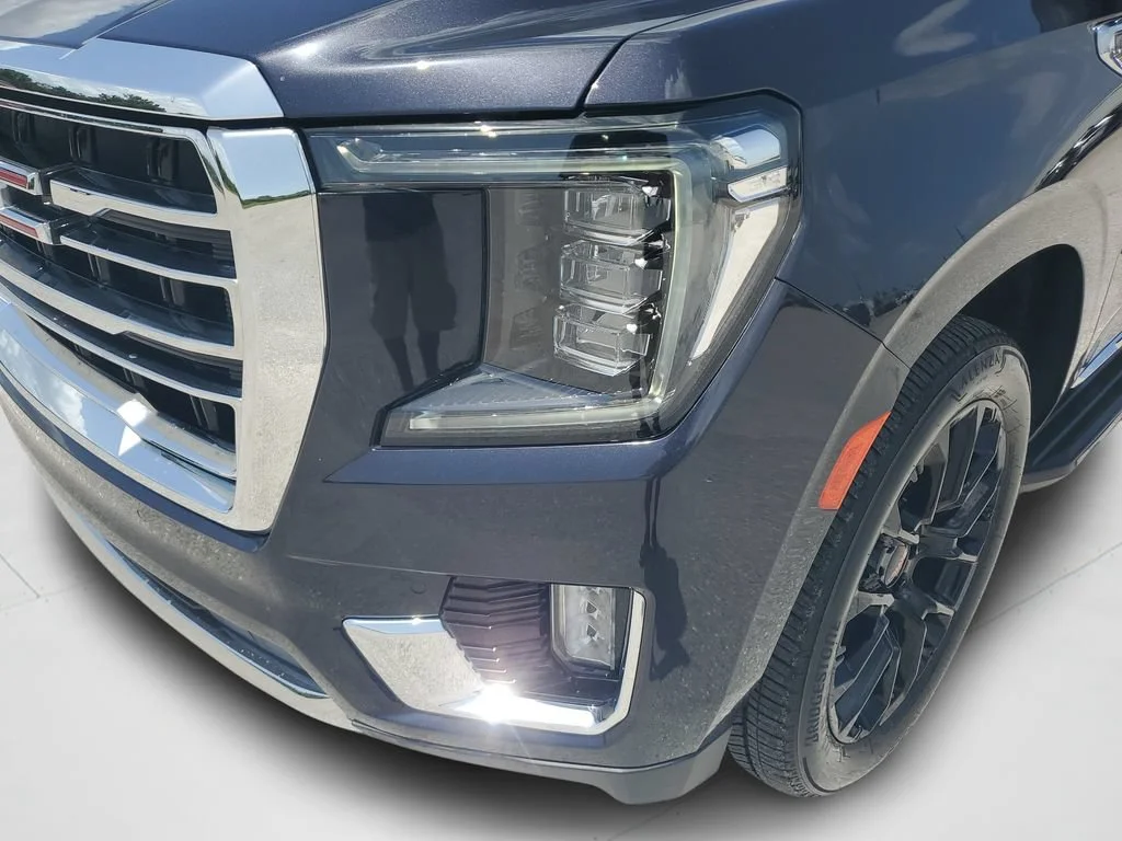 Used 2023 Titanium Rush Metallic GMC SLT image 25