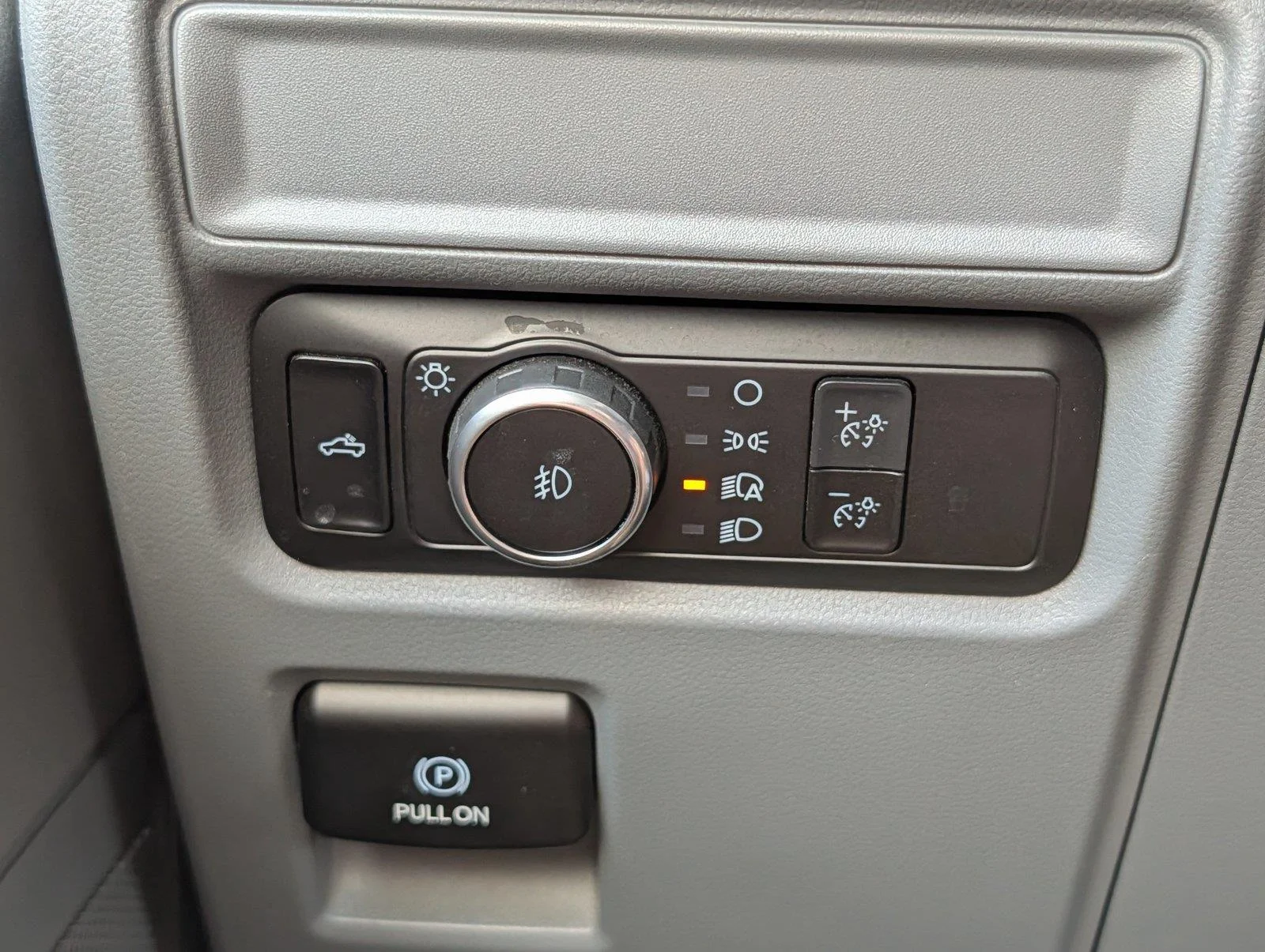 Used 2022 Oxford White Ford XLT image 39