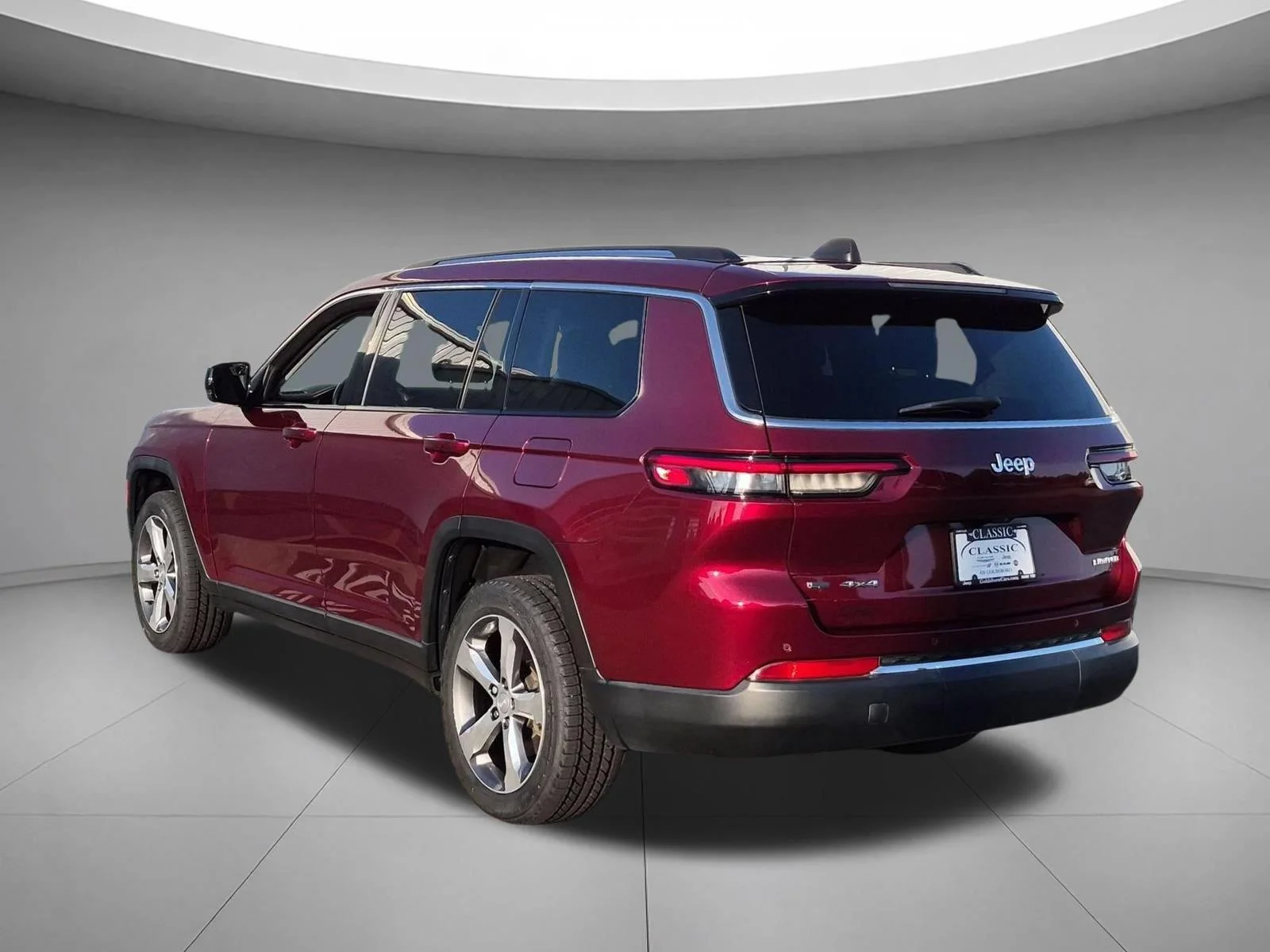 Used 2021 Velvet Red Pearlcoat Jeep Limited image 3