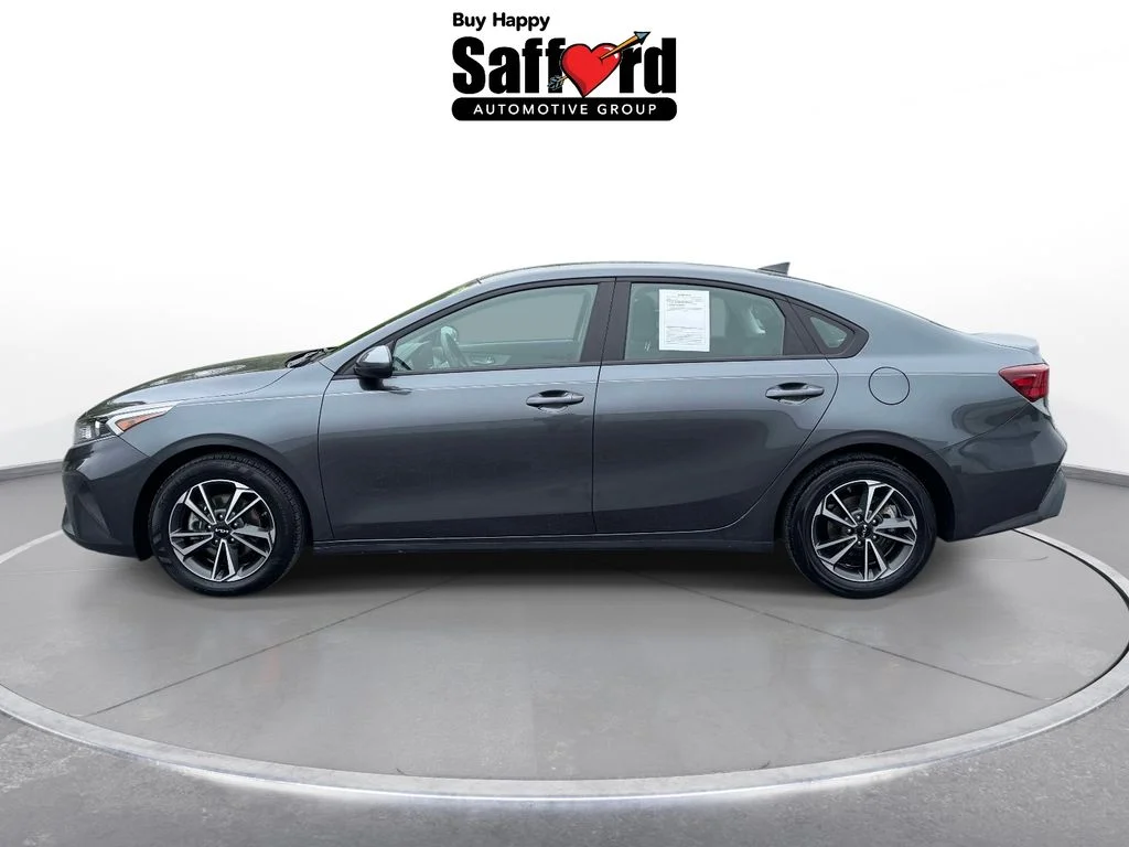 Used 2024 Gray Kia LXS image 4