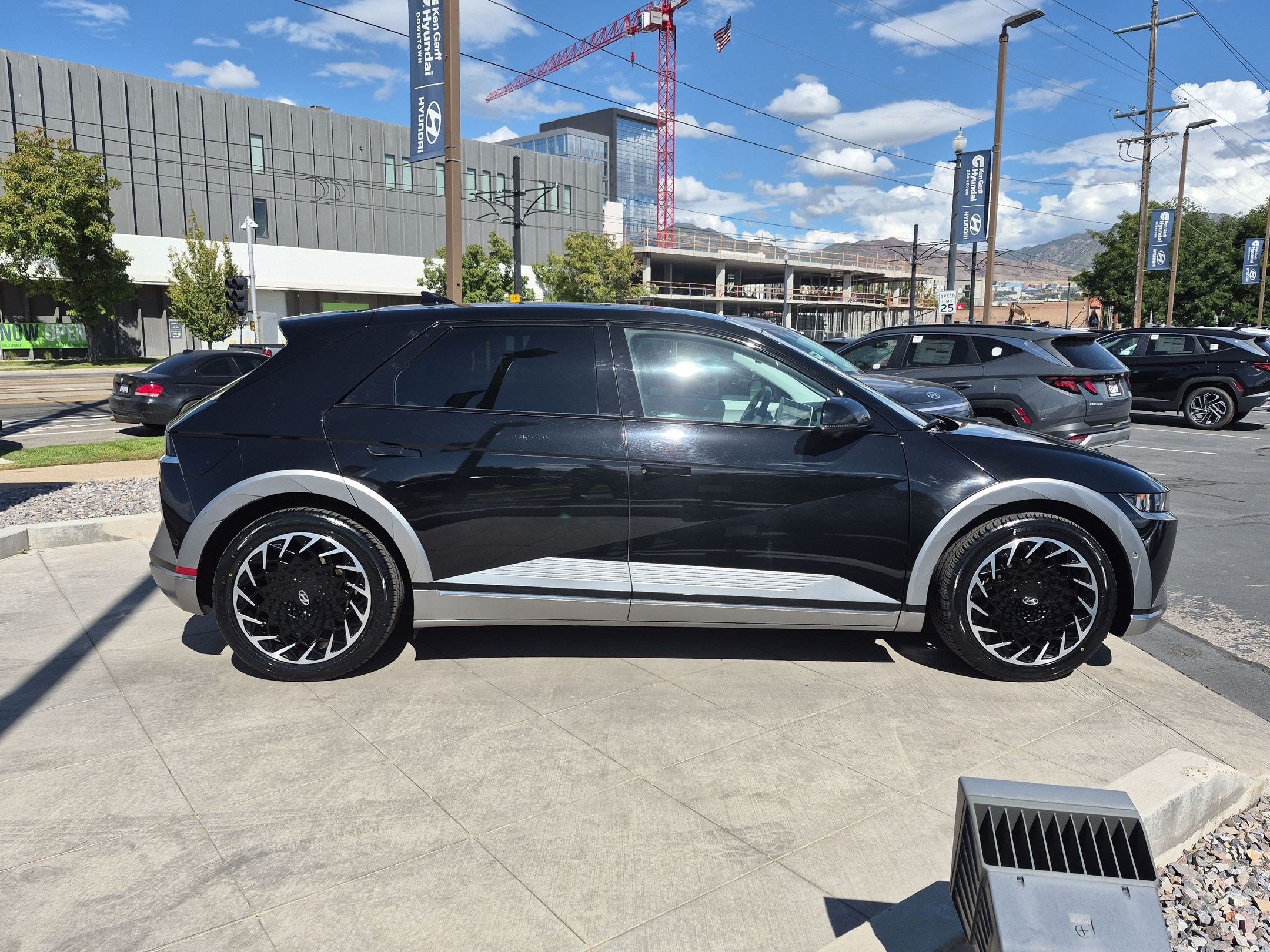 Certified Used 2024 Abyss Black Hyundai Limited image 2