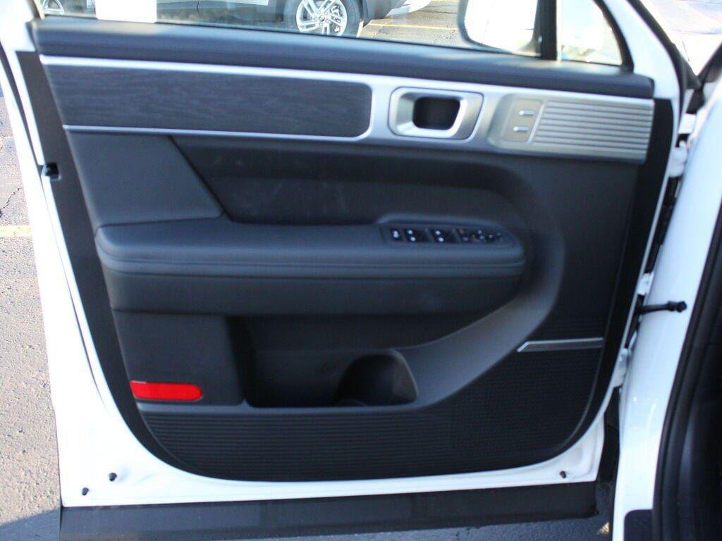 New 2026 White Hyundai Limited AWD image 18