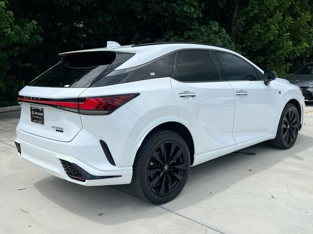Used 2024 Ultra White Lexus 500h F SPORT Performance image 7