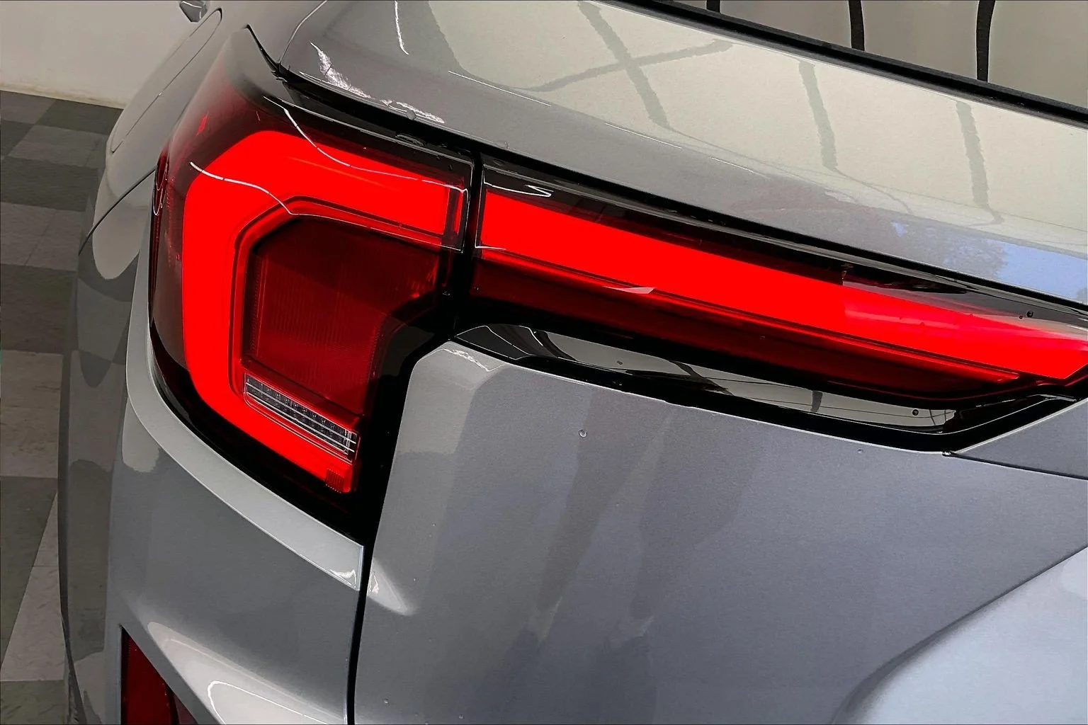 New 2027 Sterling Metallic GMC AWD Elevation image 16