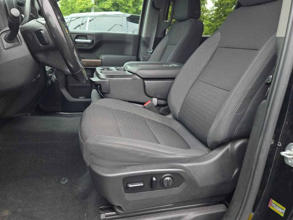 Used 2020 Black Chevrolet LT image 21