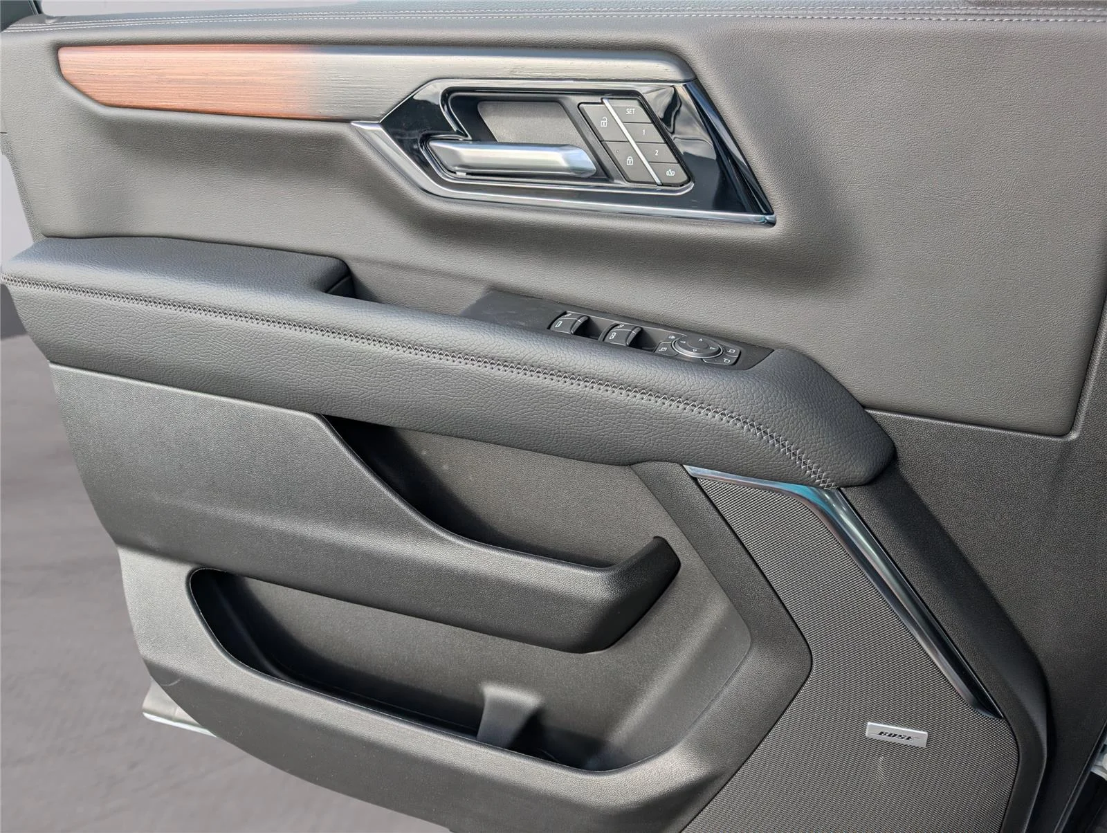 New 2026 Glacier White Tricoat GMC Denali image 39