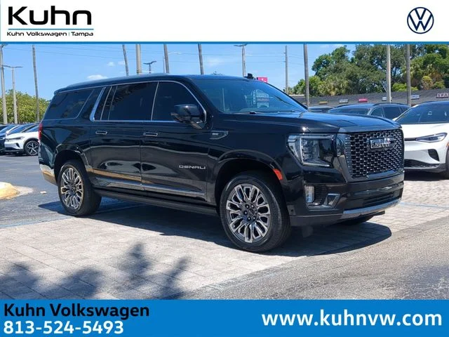 2023 GMC Yukon Denali Ultimate AWD's photo