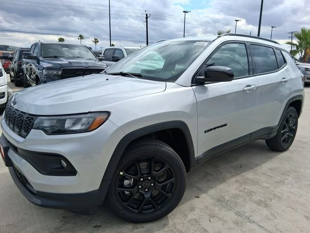 New 2026 Silver Zynith Metallic Clear-Coat Exterior Paint Jeep Latitude image 3