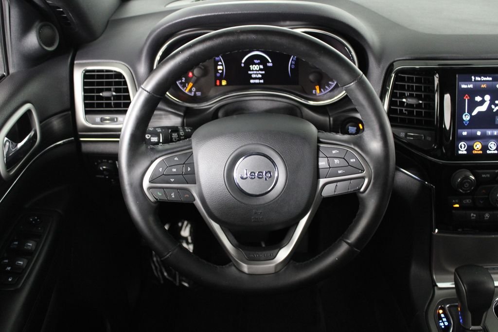 Used 2019 Silver Jeep Limited image 21