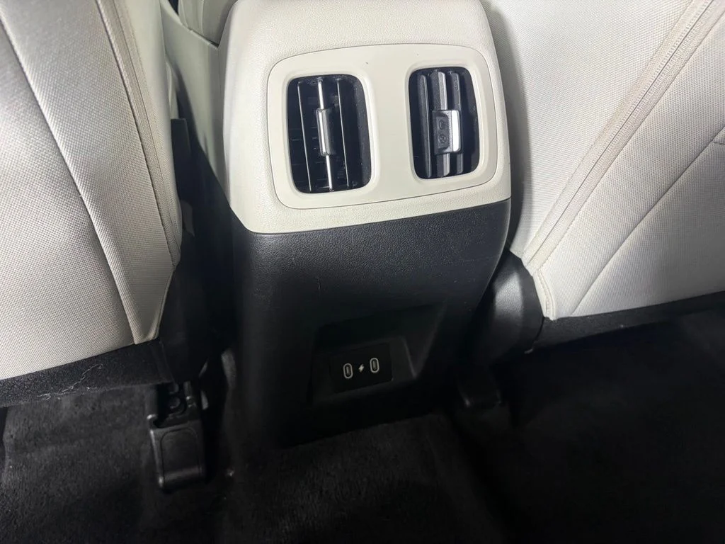 Used 2025 Red Hyundai SEL image 13