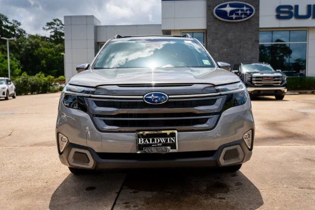 Certified Used 2025 River Rock Pearl Subaru Limited image 12