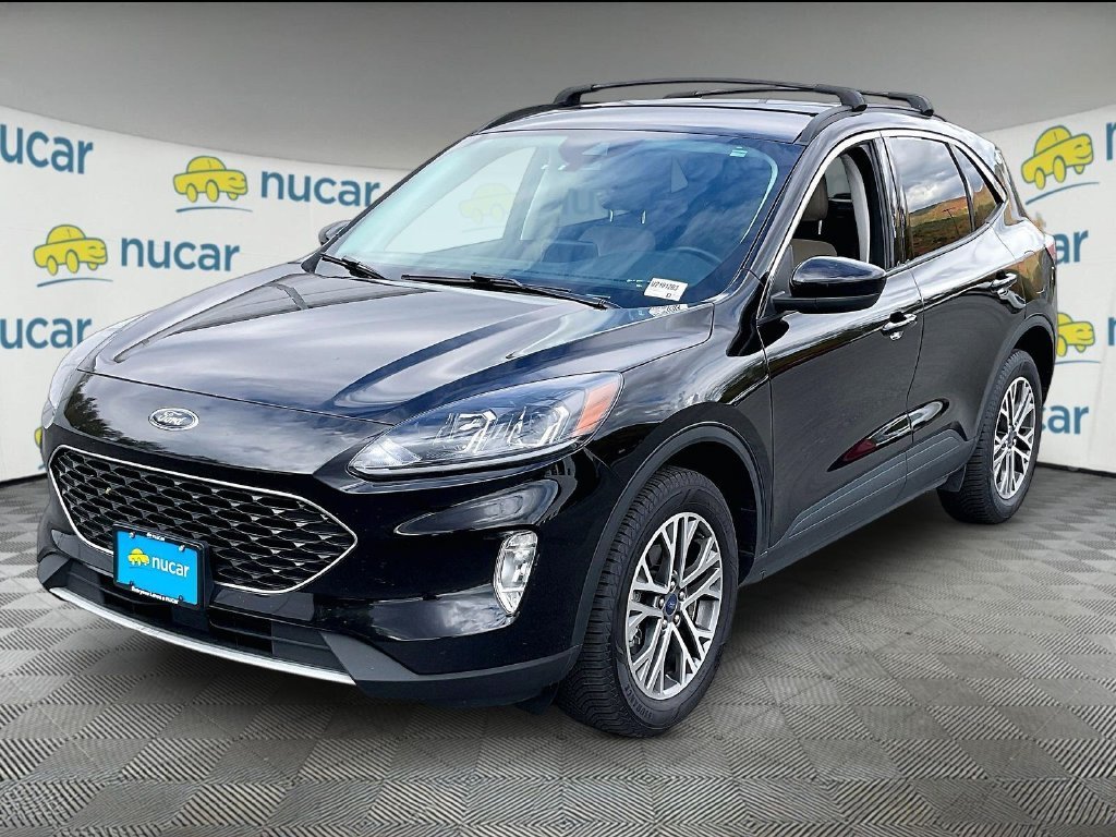 Used 2022 Black Metallic Ford SEL image 3