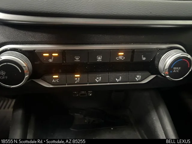 Used 2019 Red Nissan 2.5 SR image 25