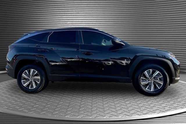 Certified Used 2024 Black Hyundai Blue image 4